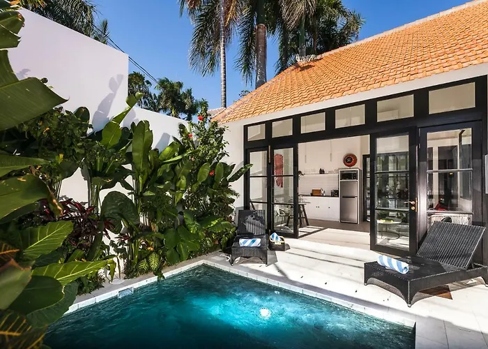 Villa Saffron *